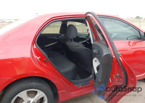 2012 Toyota Corolla S z USA, uszkodzony, nr VIN 2T1BU4EE8CC820927